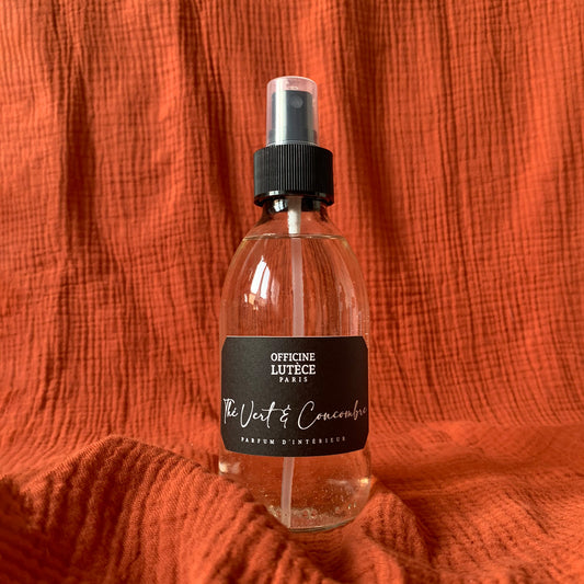 Parfum d'ambiance Areon Maison - Lilas - 85 ml. : : Cuisine et  Maison