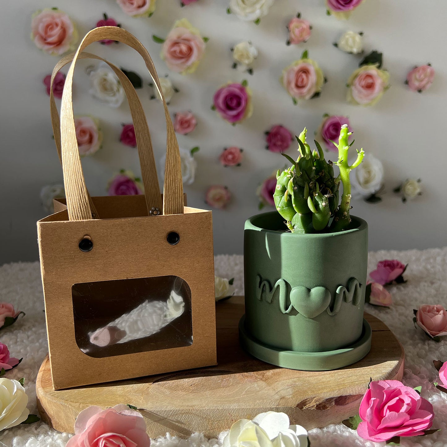 Pot fleur fait main Maman "Mom" vert